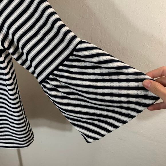 Calvin Klein women top size S - Picture 5 of 8